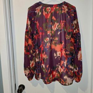 Women's Colorful Long Sleeved V Neck blouse size large